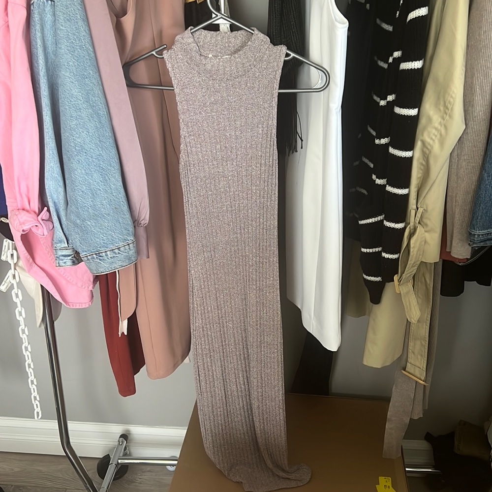 Worn once , beautiful dress turtle neck from the states windsor store